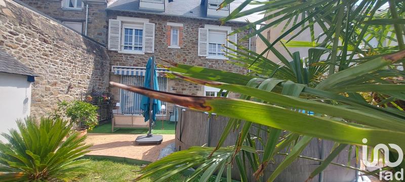 Maison de ville - 172 m² - 8 pièces