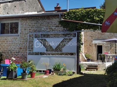 Maison en pierre - 127 m² - 7 pièces