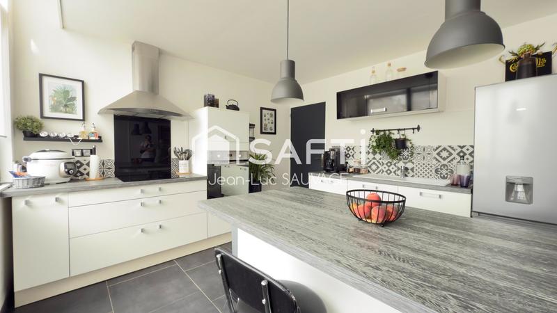 Appartement - 120 m² - 3 pièces