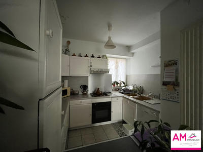 Appartement - 65 m² - 5 pièces