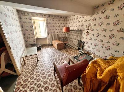 Maison - 220 m² - 7 pièces