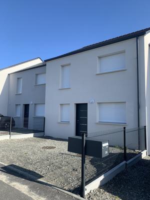 Maison - 96 m² - 4 pièces