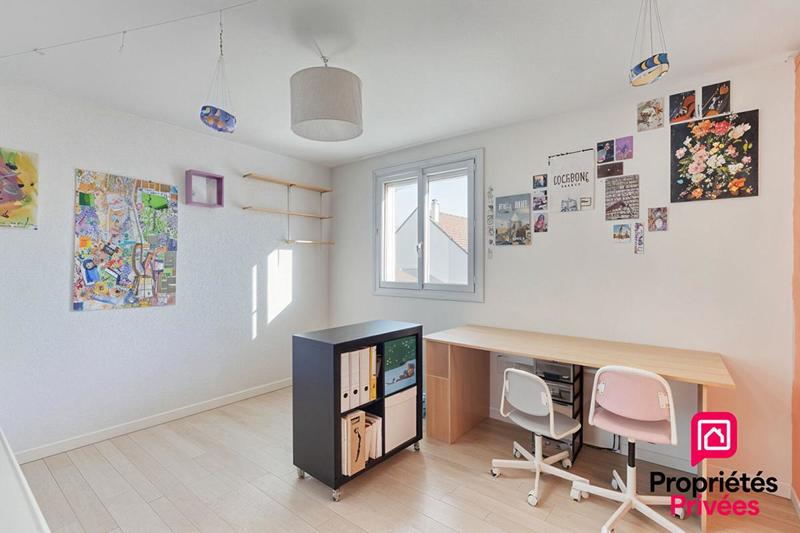 Maison - 136 m² - 6 pièces