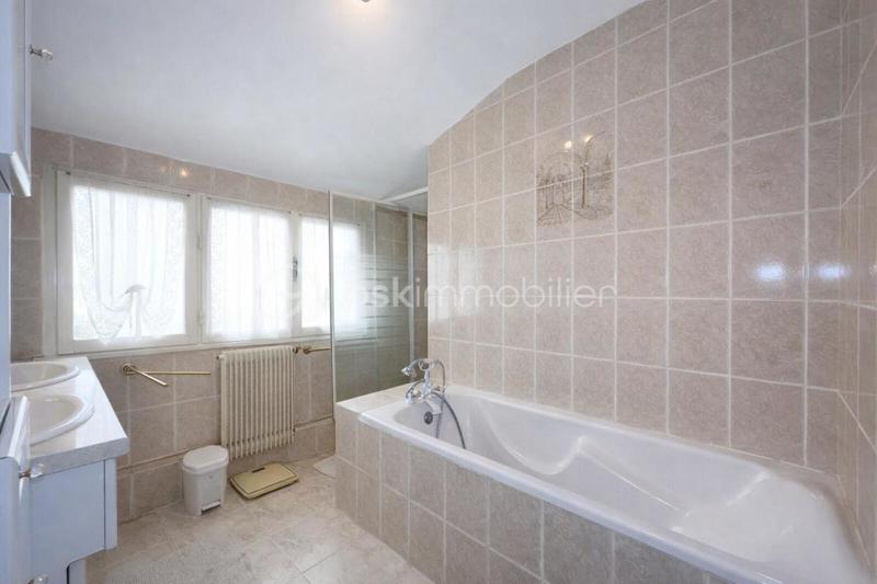 Maison - 125 m² - 6 pièces