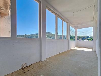 Appartement - 94 m² - 4 pièces