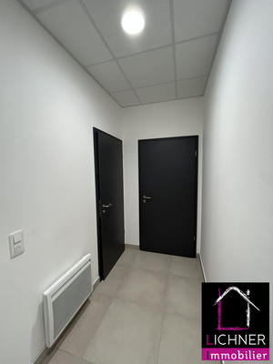 Local commercial - 60 m² - 2 pièces