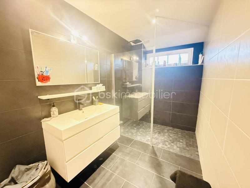 Longère - 296 m² - 6 pièces