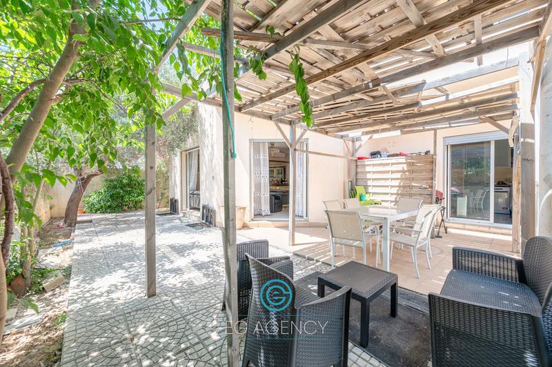 Villa - 168 m² - 7 pièces