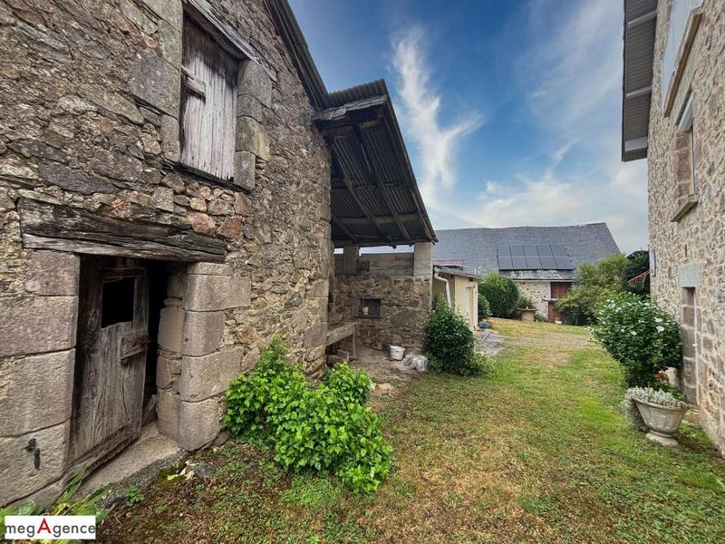 Corps de ferme - 194 m² - 7 pièces