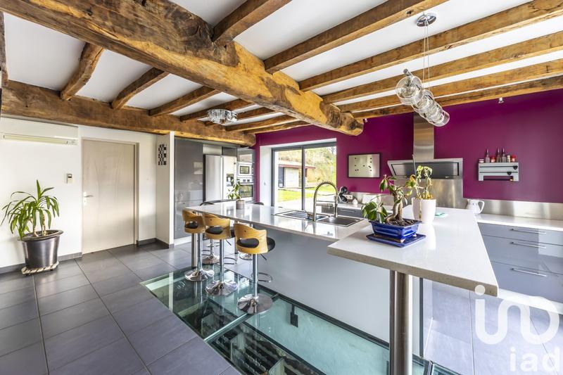 Maison - 240 m² - 5 pièces