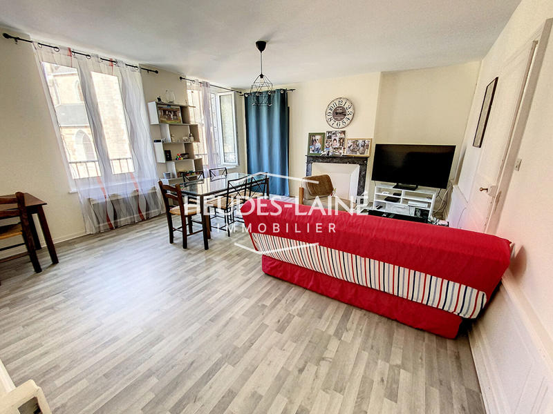 Appartement - 99 m² - 4 pièces