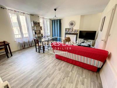 Appartement - 99 m² - 4 pièces