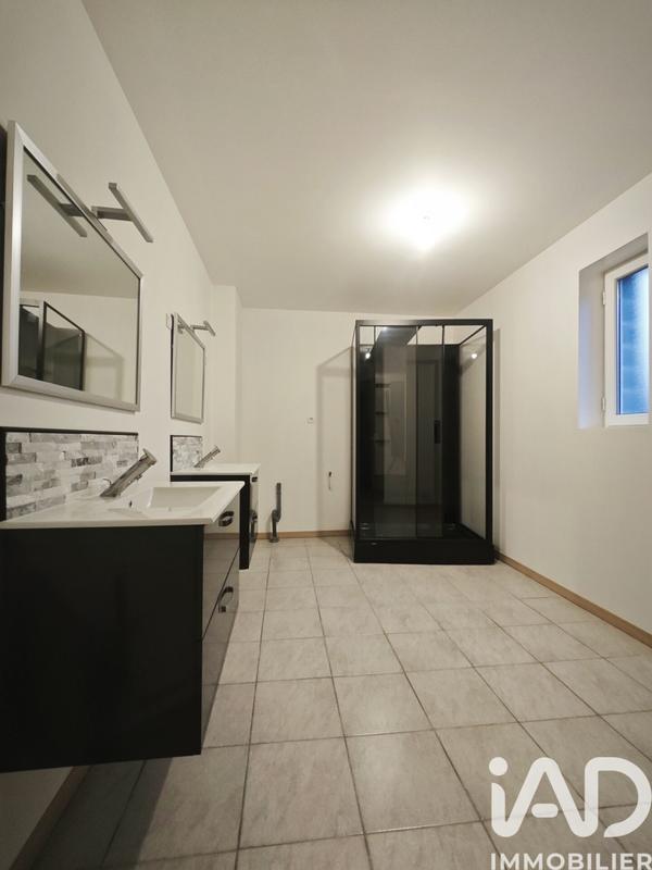 Maison - 140 m² - 6 pièces