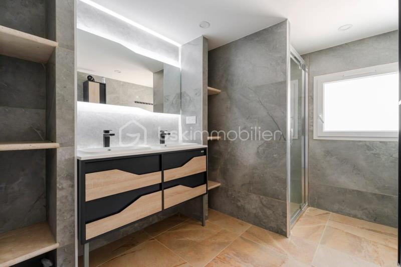 Appartement - 83 m² - 3 pièces