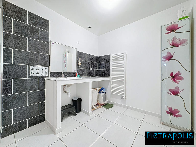 Maison - 148 m² - 7 pièces