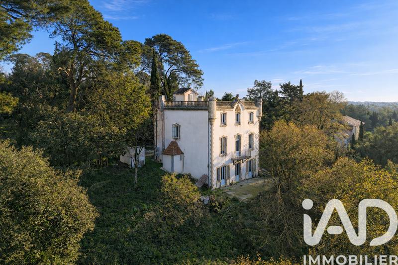 Maison - 283 m² - 10 pièces