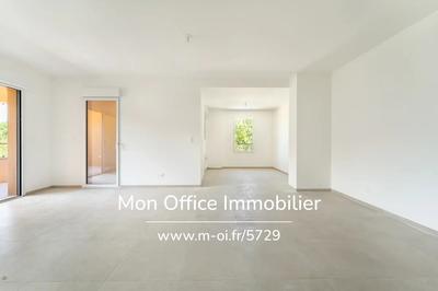 Appartement - 77 m² - 3 pièces