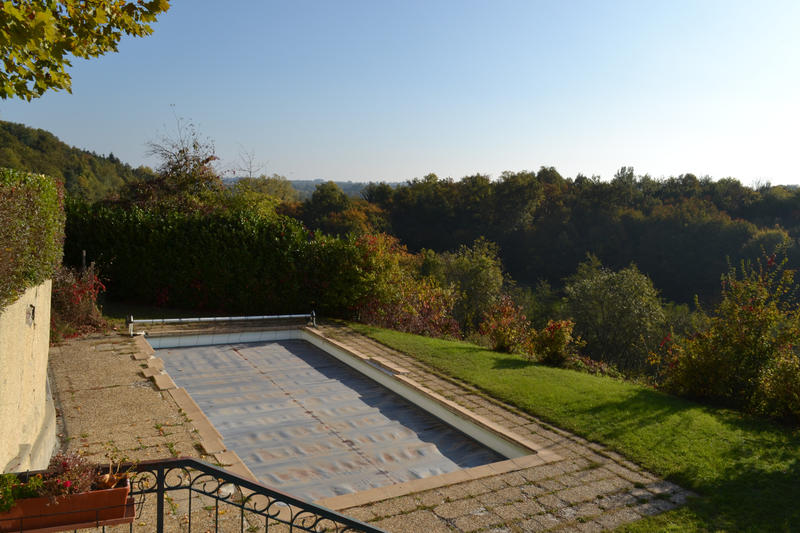 Maison - 267 m² - 10 pièces