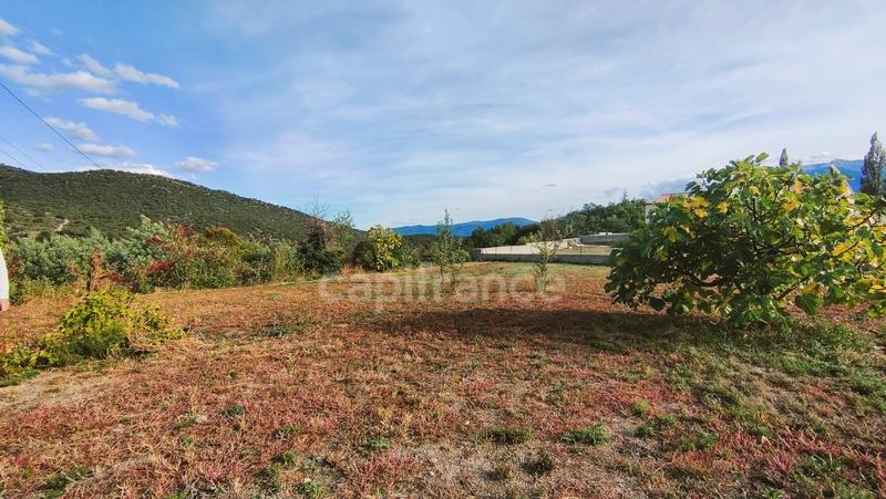 Terrain constructible - 1 000 m²