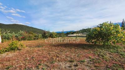 Terrain constructible - 1 000 m²