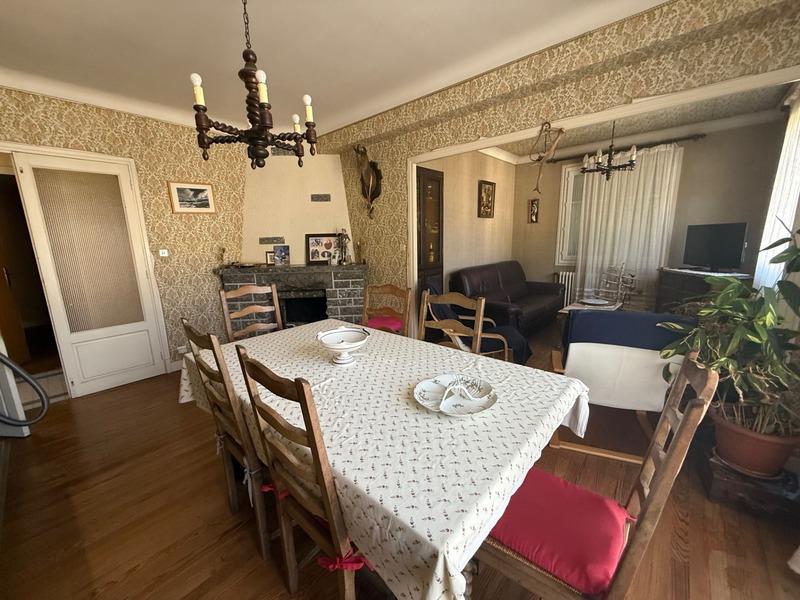 Maison de village - 150 m² - 8 pièces