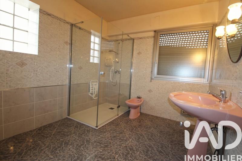 Maison - 193 m² - 7 pièces