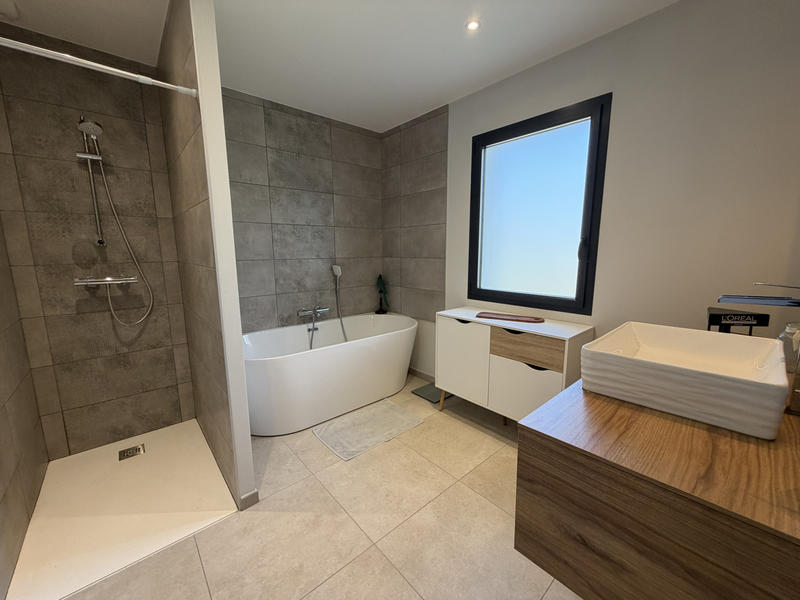 Maison - 130 m² - 6 pièces