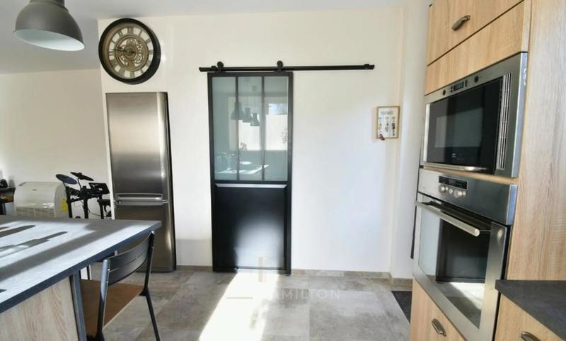 Maison - 140 m² - 4 pièces