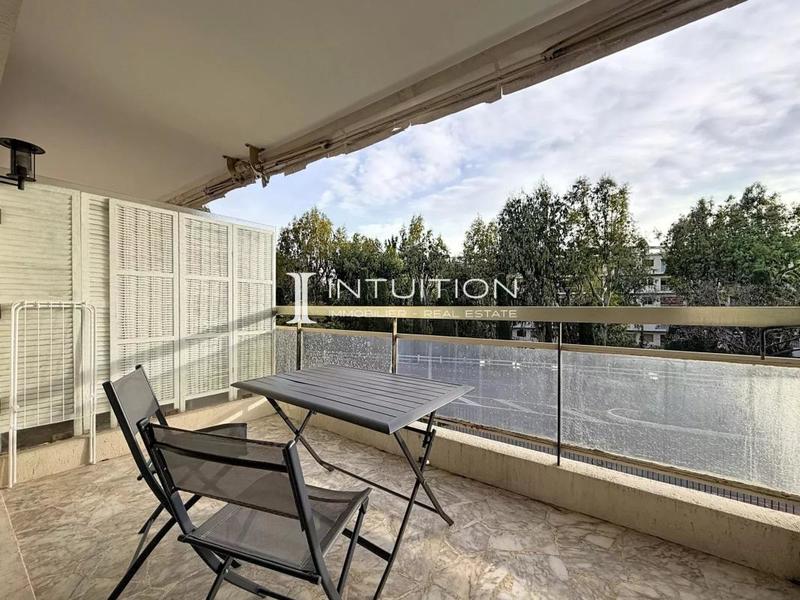 Studio - 23 m² - 1 pièce