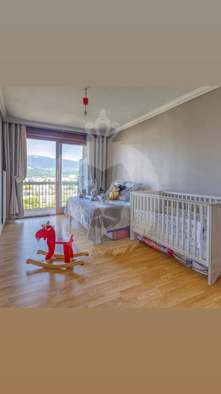 Appartement - 92 m² - 4 pièces