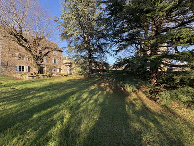 Maison - 250 m² - 8 pièces