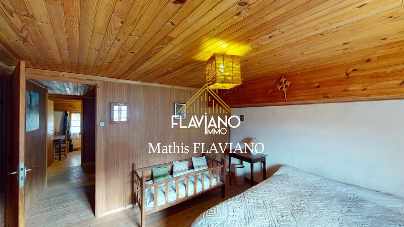 Maison - 179 m² - 8 pièces