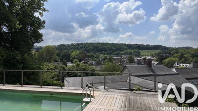 Maison - 140 m² - 6 pièces