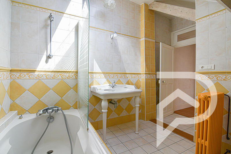 Maison - 150 m² - 5 pièces