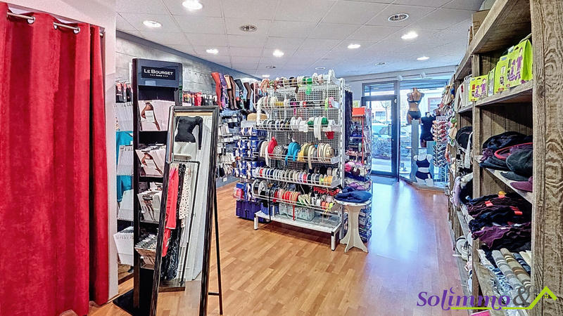 Fonds de commerce - Magasins - 200 m²