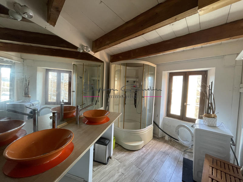 Maison de village - 80 m² - 3 pièces