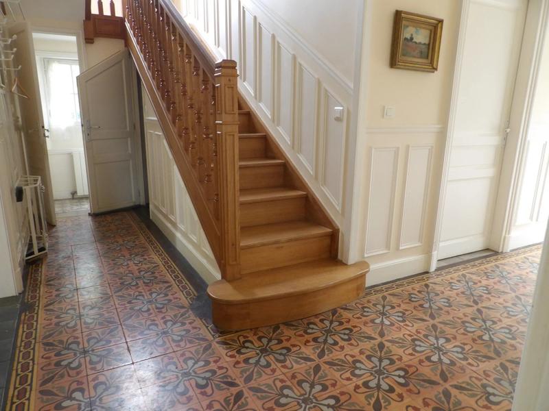 Maison - 180 m² - 7 pièces