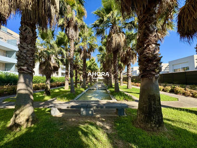 Appartement - 90 m² - 4 pièces