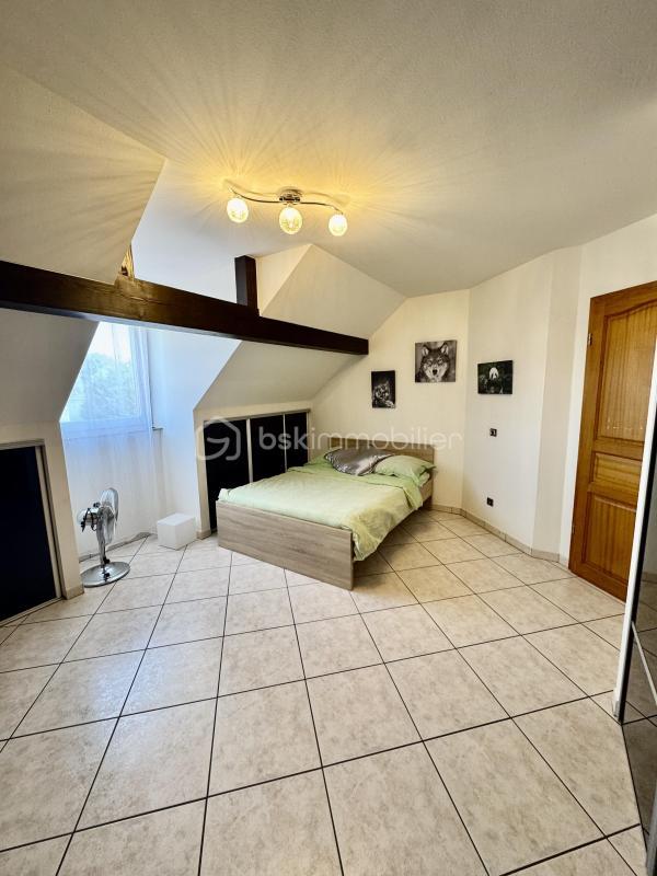 Maison - 187 m² - 6 pièces