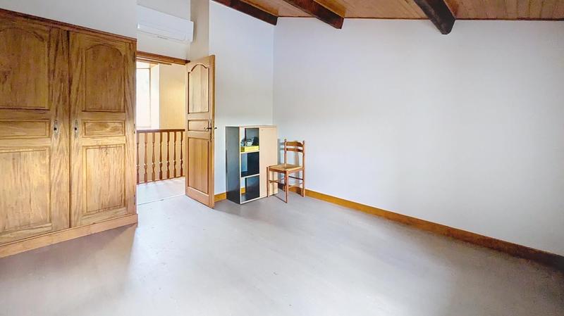 Maison - 168 m² - 7 pièces