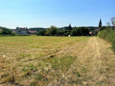Terrain constructible - 1 750 m²
