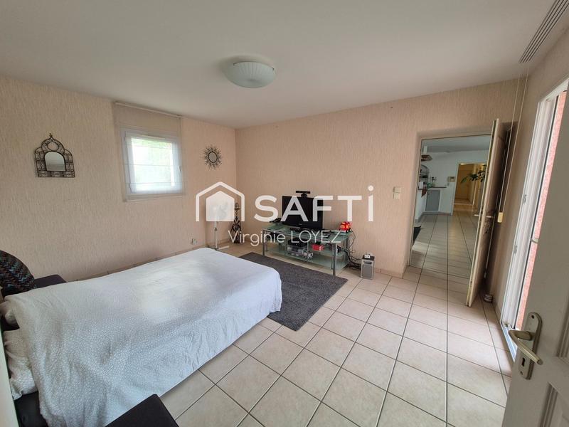 Maison - 270 m² - 11 pièces