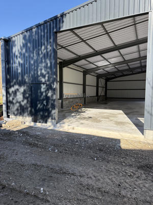 Parking / Garage - 185 m²