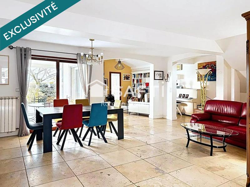 Maison - 238 m² - 7 pièces