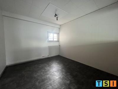 Bureau - 136 m²