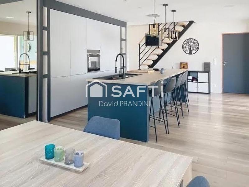 Maison - 115 m² - 5 pièces