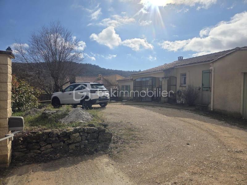 Maison - 99 m² - 4 pièces