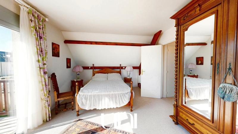 Maison - 141 m² - 6 pièces