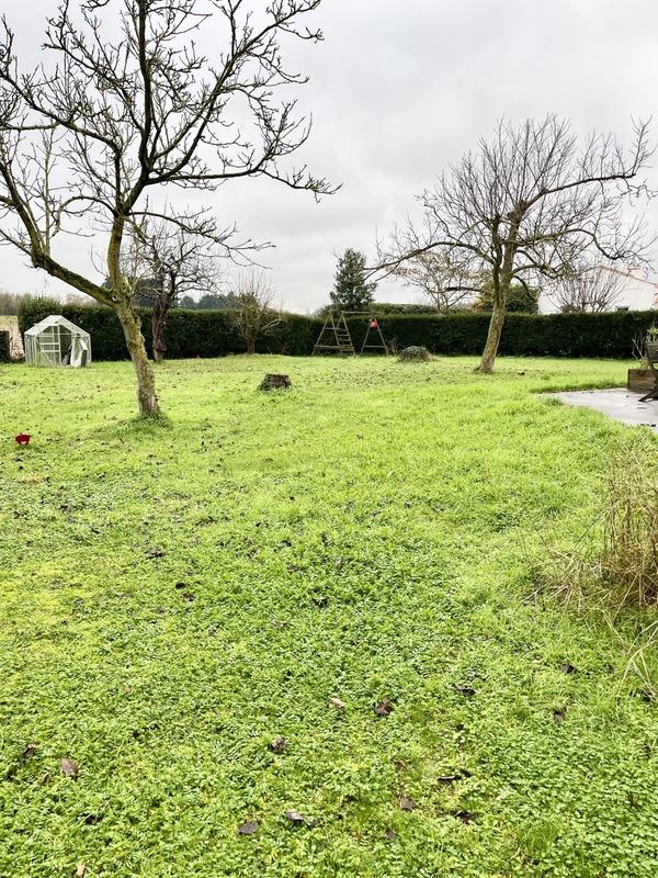 Maison - 181 m² - 6 pièces