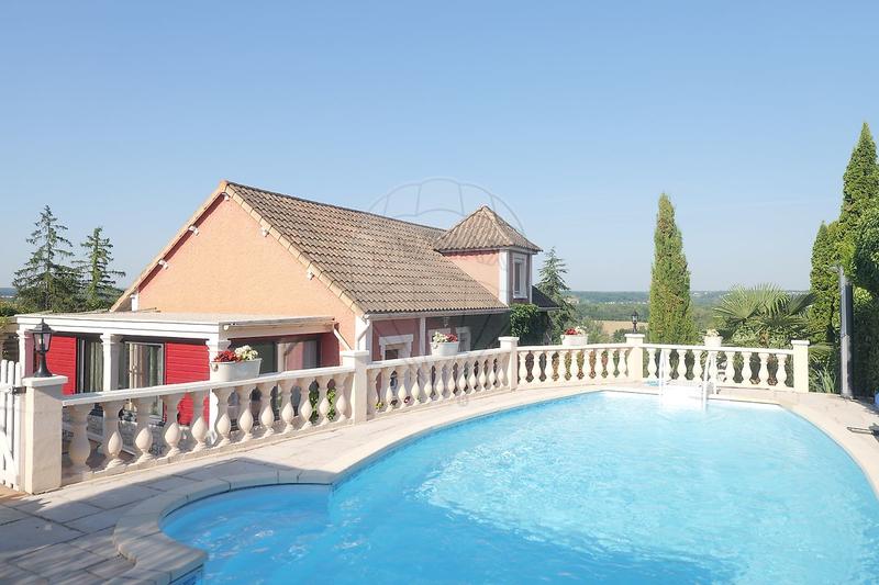 Villa - 136 m² - 6 pièces